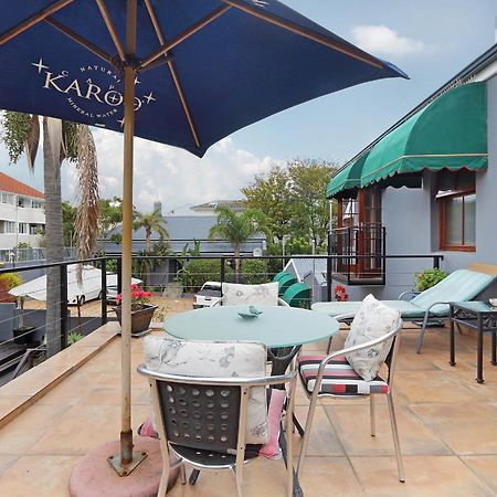 40 Winks Guest House Green Point Кейптаун Екстериор снимка