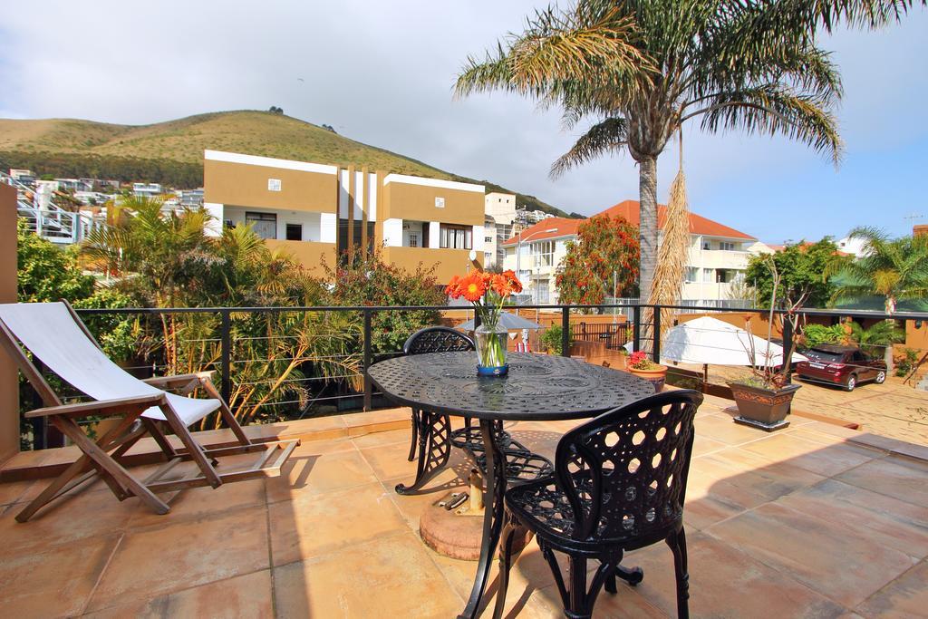 40 Winks Guest House Green Point Кейптаун Стая снимка