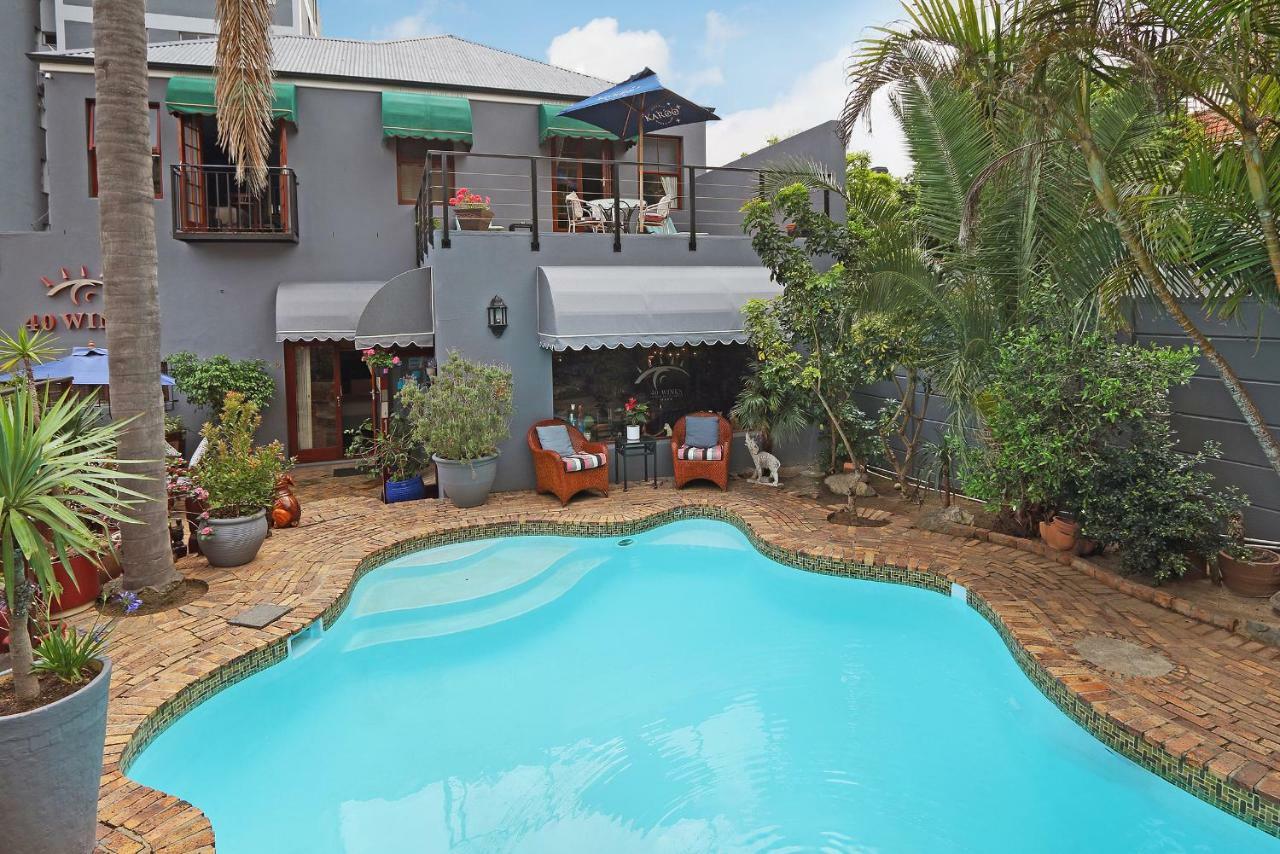 40 Winks Guest House Green Point Кейптаун Екстериор снимка