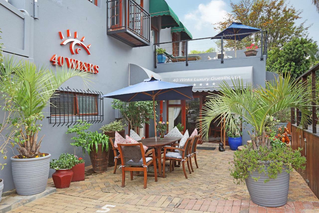 40 Winks Guest House Green Point Кейптаун Екстериор снимка