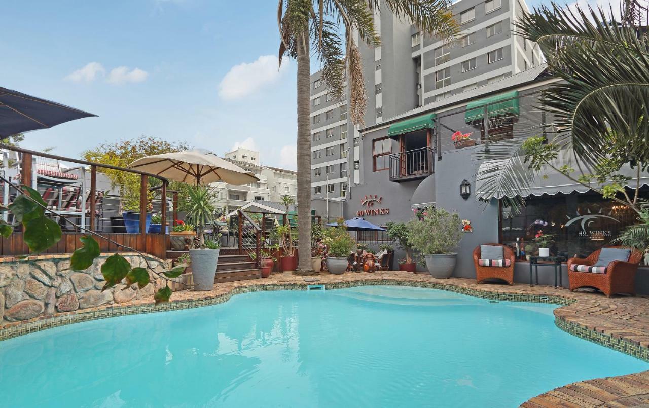 40 Winks Guest House Green Point Кейптаун Екстериор снимка
