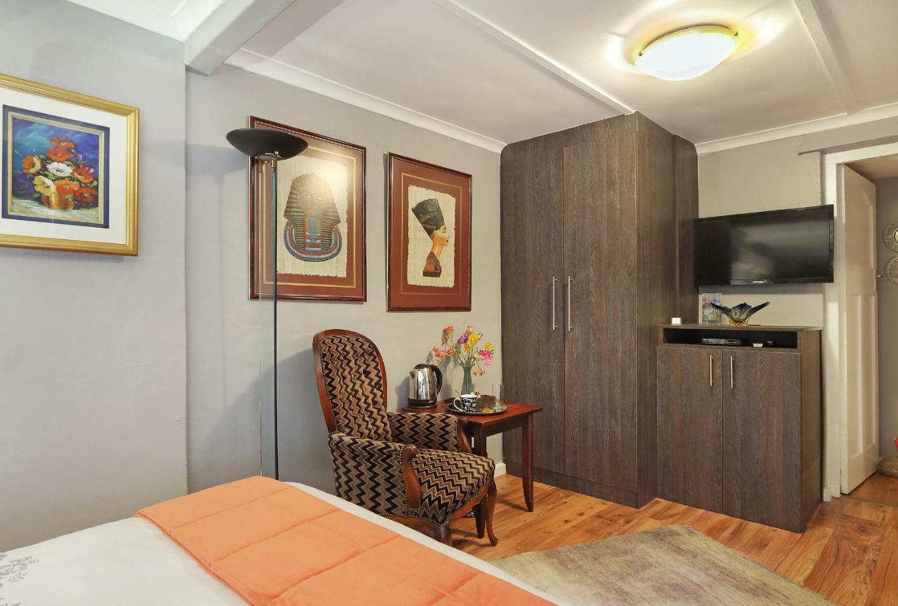 40 Winks Guest House Green Point Кейптаун Екстериор снимка