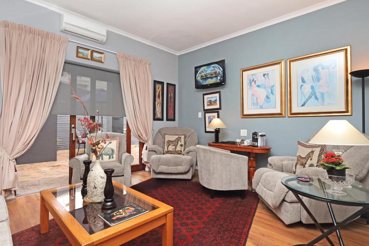 40 Winks Guest House Green Point Кейптаун Екстериор снимка