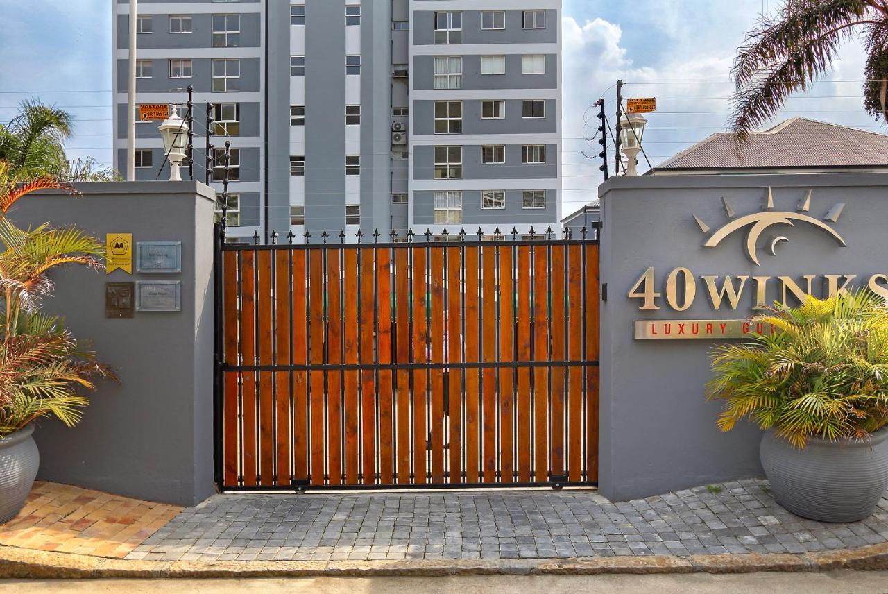 40 Winks Guest House Green Point Кейптаун Екстериор снимка