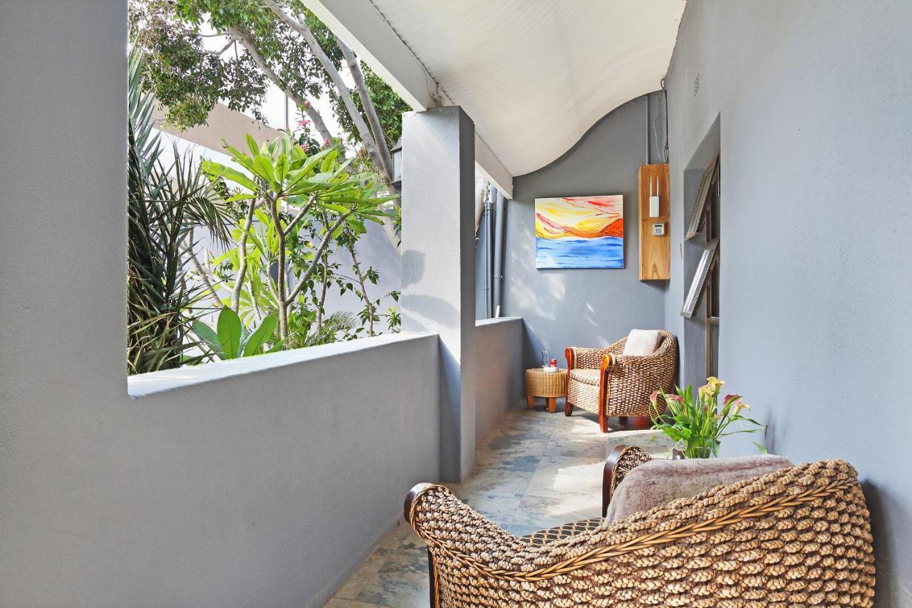 40 Winks Guest House Green Point Кейптаун Екстериор снимка